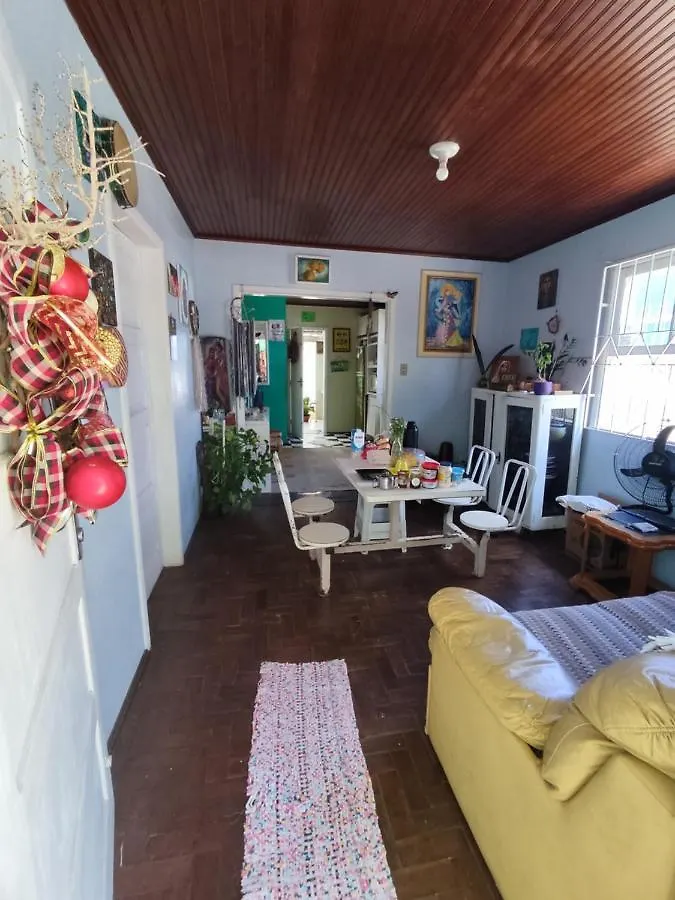 Hostel Holístico Casa de las Abuelas Balneário Camboriú 0*,  Brasil